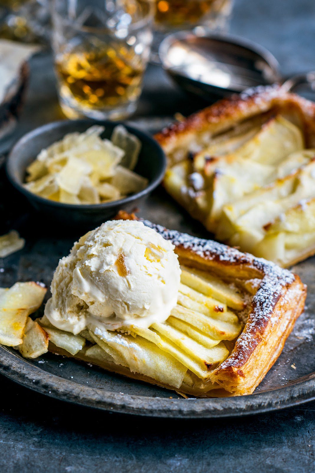 rustic apple tart with whiskey ginger ice cream – Stuck in the kitchen